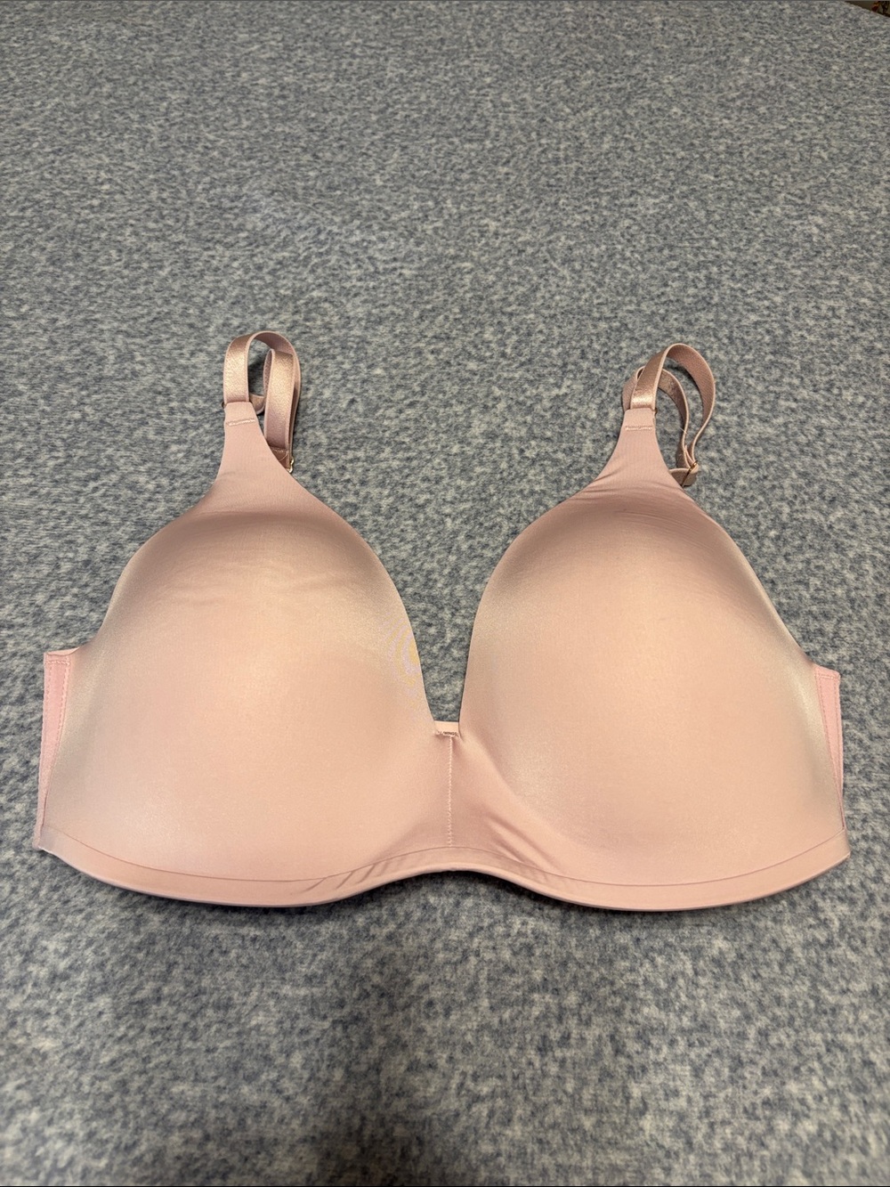 “BNWT” Soma Vanishing 360 Wireless Bra 34D